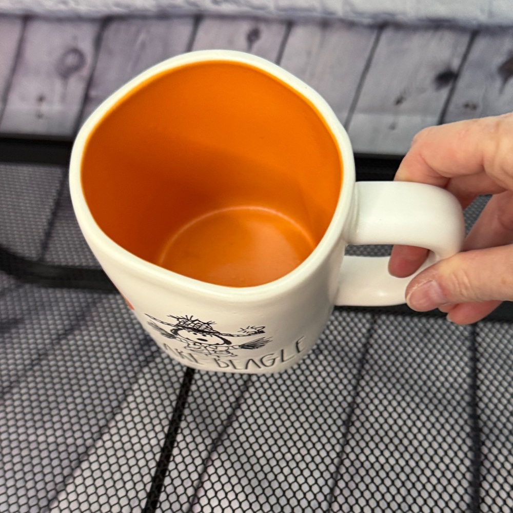 Rae Dunn Peanuts Scare-Beagle Mug - Picture 3 of 4